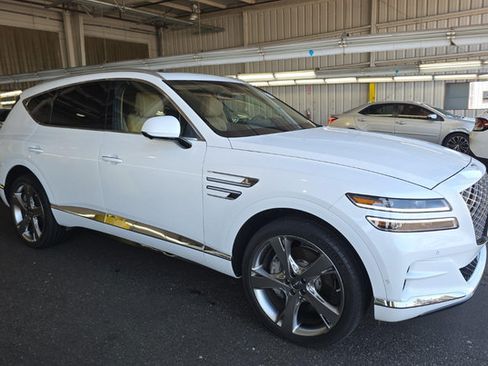 Used 2024 Genesis GV80 3.5T w/ Prestige Package AWD/4WD image 2