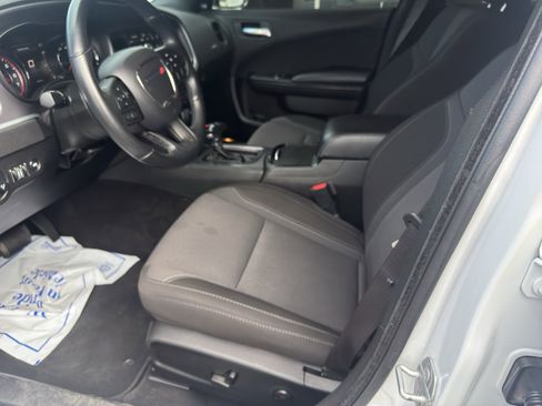 Used 2021 Dodge Charger SXT w/ Blacktop Package AWD/4WD image 5