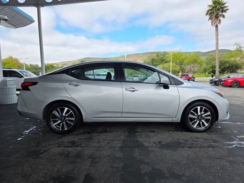 Used 2025 Nissan Versa SV FWD image 7