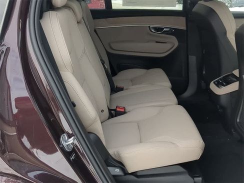 New 2026 Volvo XC90 B5 Core image 19