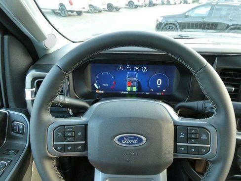 New 2026 Ford F250 Lariat w/ Black Appearance Package AWD/4WD image 28