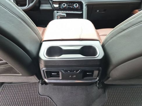 Used 2025 GMC Sierra 1500 Denali Ultimate AWD/4WD image 35