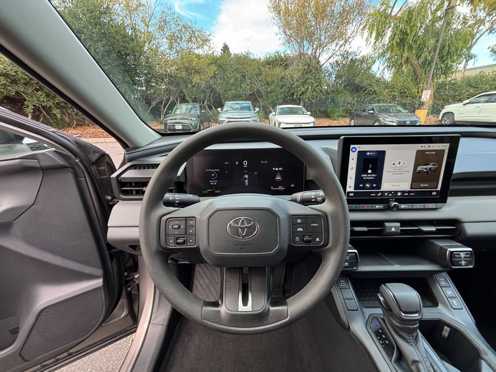 Used 2026 Toyota RAV4 LE AWD/4WD image 32