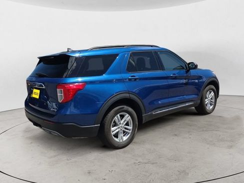 Certified 2022 Ford Explorer XLT AWD/4WD image 5
