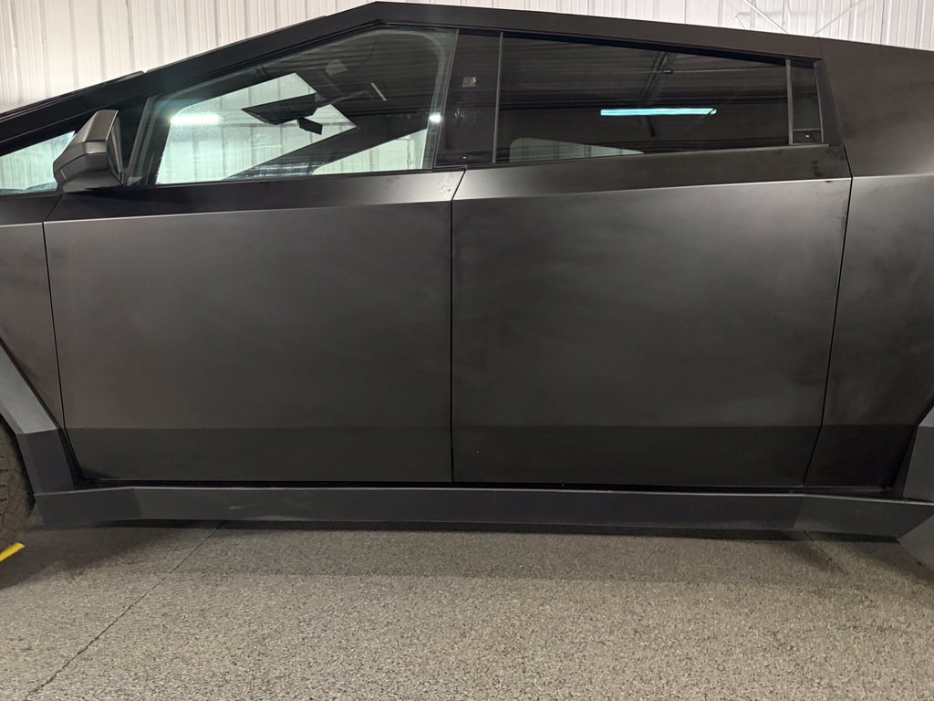 Used 2024 Tesla Cybertruck Cyberbeast AWD/4WD image 15