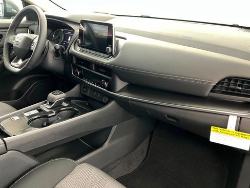 New 2026 Nissan Rogue SV FWD image 24