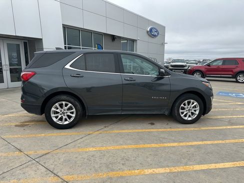 Used 2020 Chevrolet Equinox LT image 8