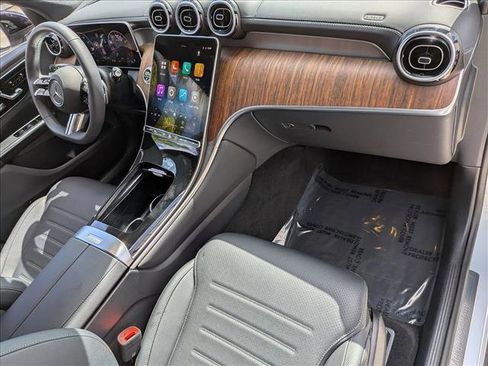 Certified 2025 Mercedes-Benz GLC 300 image 21