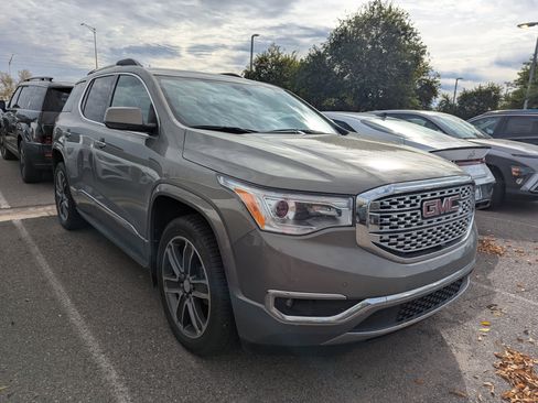Used 2019 GMC Acadia Denali w/ Technology Package image 9