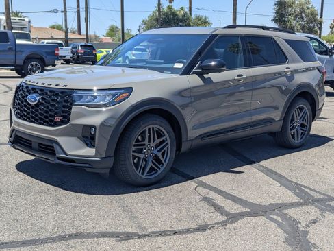New 2026 Ford Explorer ST w/ Sun And Sound Package AWD/4WD image 5