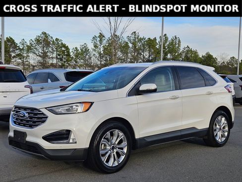 Used 2020 Ford Edge Titanium image 3
