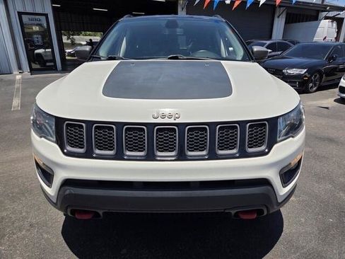 Used 2020 Jeep Compass Trailhawk AWD/4WD image 2