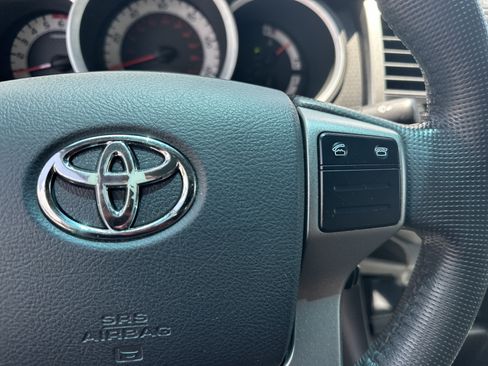 Used 2013 Toyota Tacoma 4x4 Double Cab w/ SR5 Pkg image 26