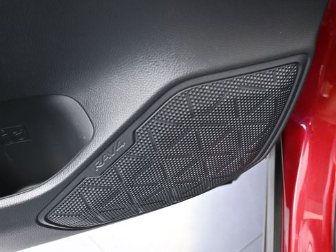 Used 2019 Toyota RAV4 LE image 14