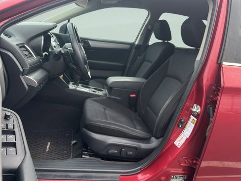 Used 2018 Subaru Outback 2.5i Premium image 18