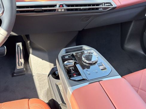 New 2026 BMW iX xDrive45 image 26