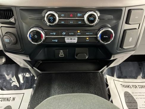 Used 2025 Ford F150 XLT w/ Equipment Group 301A Standard RWD image 29