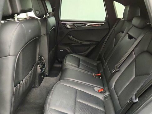Used 2019 Porsche Macan AWD/4WD image 21