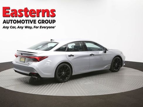 Used 2021 Toyota Avalon XSE image 44