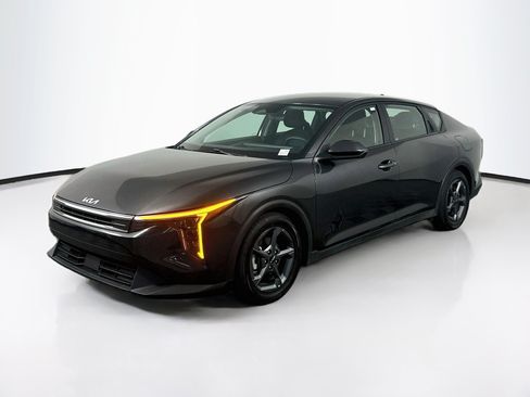Used 2025 Kia K4 FWD image 3