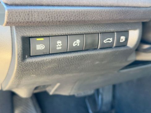 Used 2025 Toyota Camry LE image 18