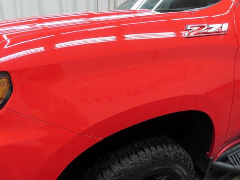 Used 2020 Chevrolet Silverado 1500 Custom Trail Boss image 38