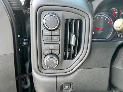 Used 2024 Chevrolet Silverado 1500 W/T w/ WT Value Package image 24