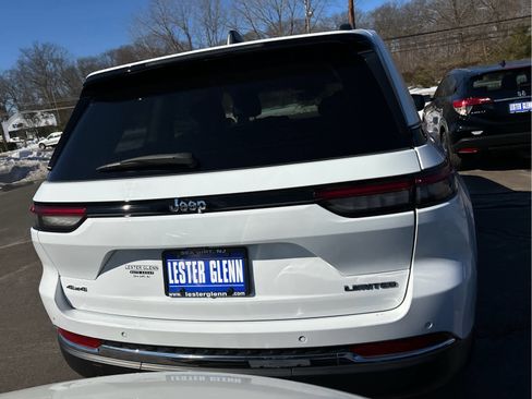 Used 2023 Jeep Grand Cherokee Limited image 32
