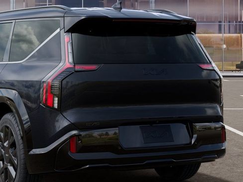 New 2026 Kia EV9 Land w/ Nightfall Edition Package AWD/4WD image 13