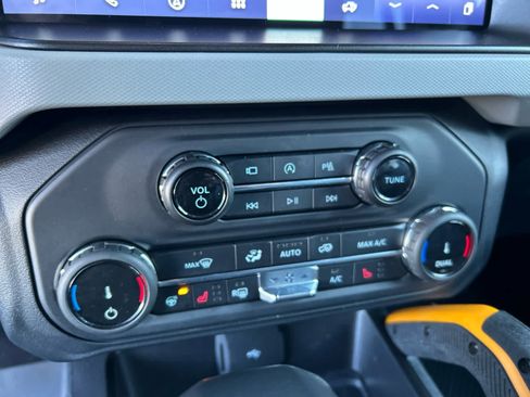 Certified 2022 Ford Bronco Badlands w/ Sasquatch Package image 31