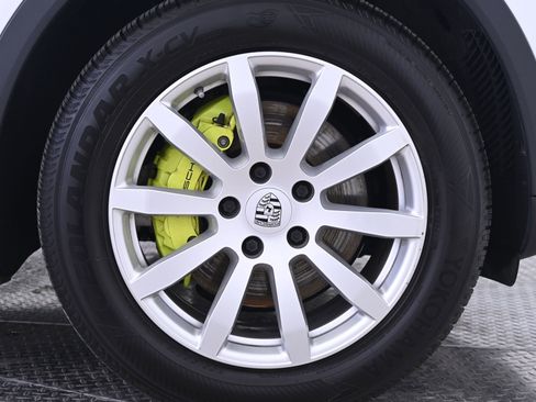 Certified 2022 Porsche Cayenne E-Hybrid image 14