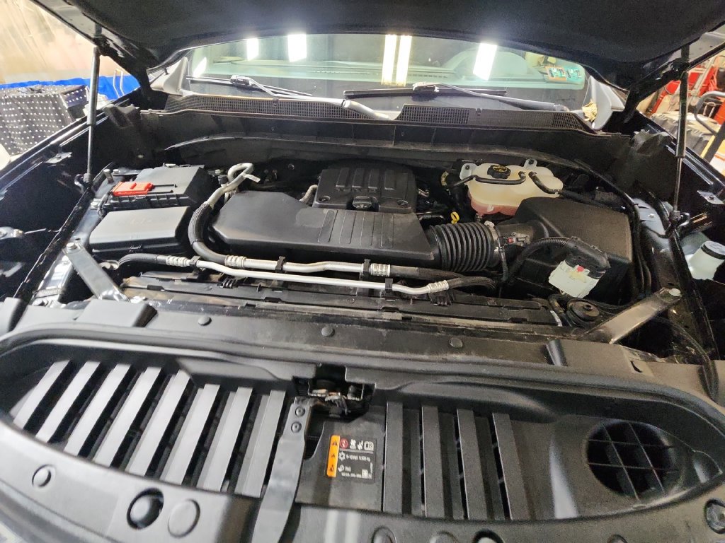 Used 2024 Chevrolet Silverado 1500 LT AWD/4WD image 29