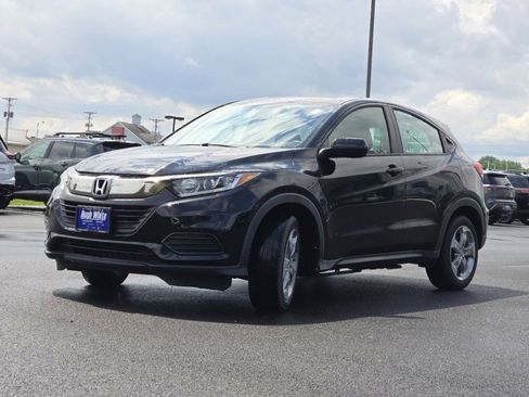 Used 2019 Honda HR-V LX image 10