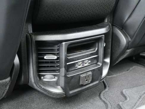 Used 2019 RAM 1500 Laramie image 40