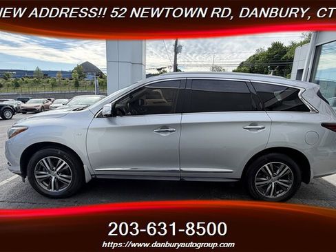 Used 2020 INFINITI QX60 Luxe w/ Essential Package AWD/4WD image 2