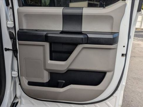 Used 2020 Ford F250 XL w/ Power Equipment Group image 16