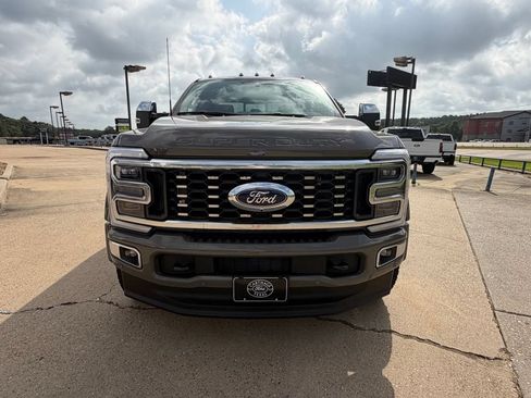 New 2026 Ford F450 Platinum w/ Platinum Plus Package AWD/4WD image 9