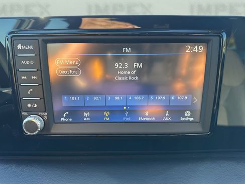 Used 2025 Nissan Kicks S image 16