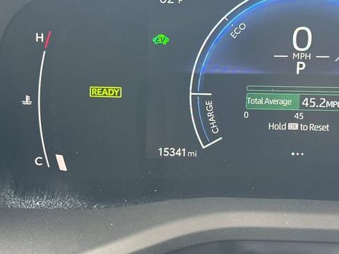 Certified 2025 Toyota Camry SE FWD image 29