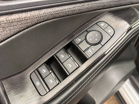 Used 2023 Nissan Rogue SV image 27