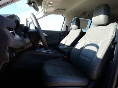 New 2026 Ford Explorer Active w/ Active Comfort Package RWD image 16