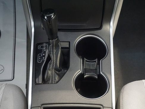 Certified 2017 Toyota Camry LE FWD image 29