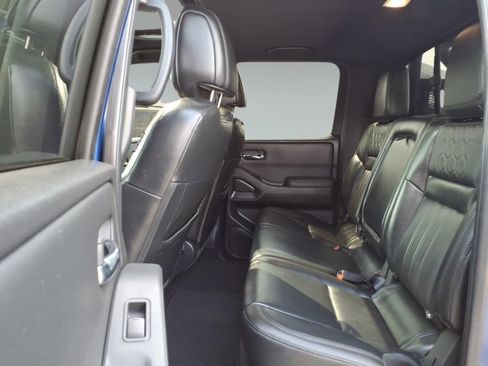 Used 2022 Nissan Frontier PRO-4X w/ Pro-4X Premium Package AWD/4WD image 11