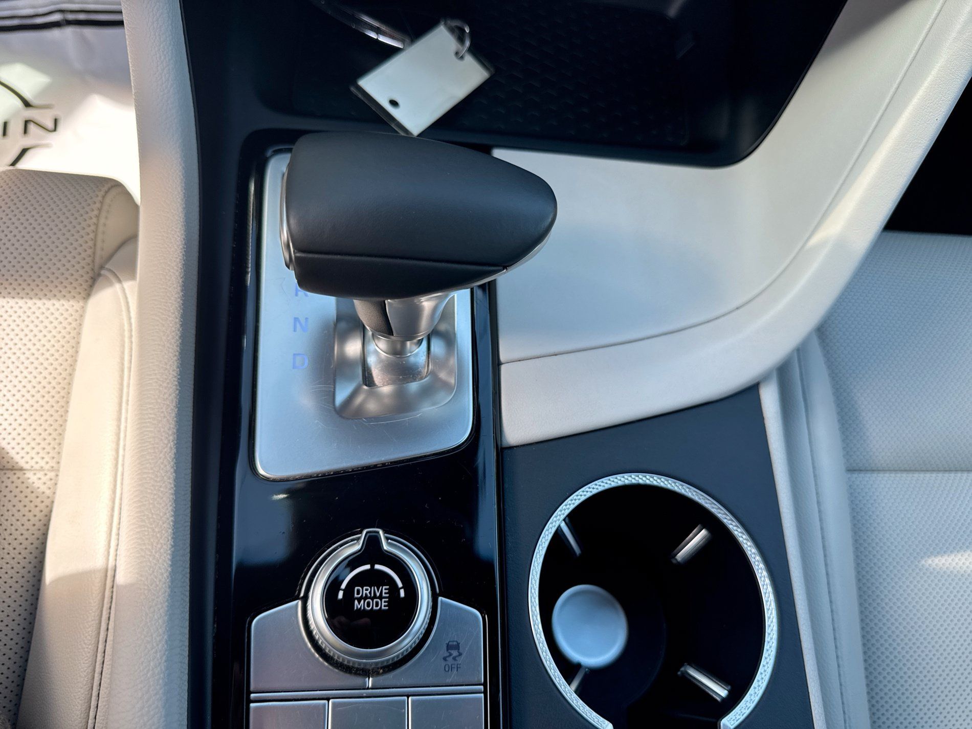 Used 2025 Genesis G70 2.5T AWD/4WD image 19