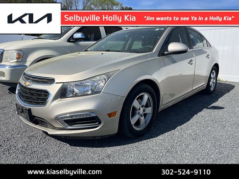 Used 2016 Chevrolet Cruze LT image 1