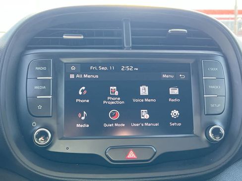 Used 2023 Kia Soul LX w/ Option Group 015 FWD image 18