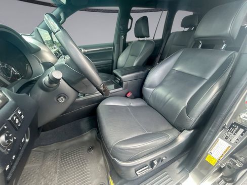 Used 2023 Lexus GX 460 Luxury w/ Sport Design Package AWD/4WD image 29
