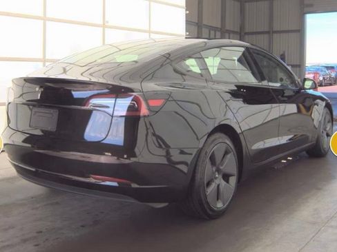 Used 2023 Tesla Model 3 Standard Range RWD image 8