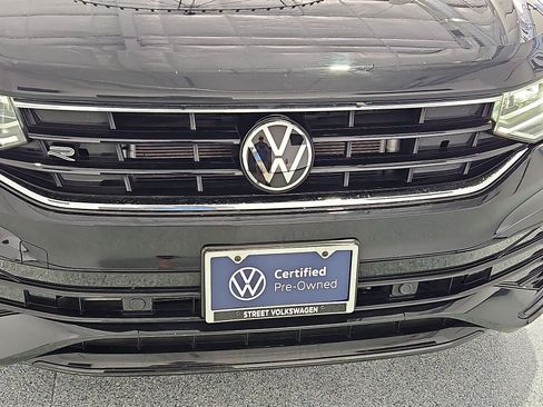 Certified 2024 Volkswagen Tiguan SE R-Line w/ MDO Package, Three-Row FWD image 10