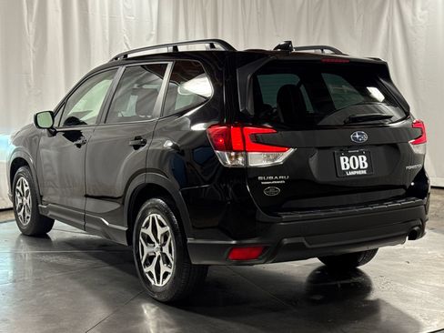 Used 2023 Subaru Forester Premium w/ Popular Package #1 AWD/4WD image 9